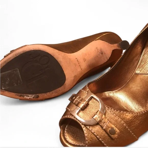 Dior Women's Metallic Gold Peep-Toe Heels - Picture 3 of 5